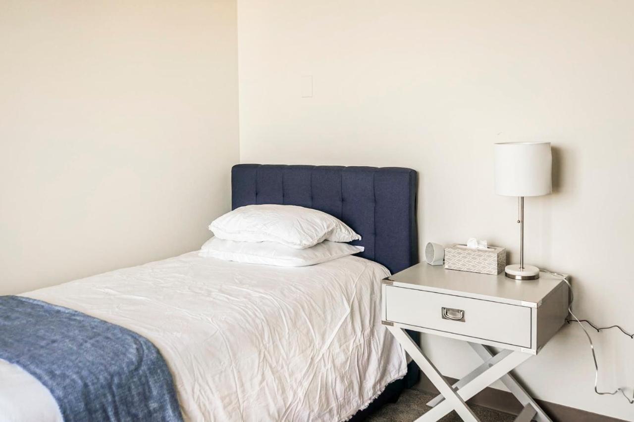 Short Term Rentals At The Park At Trowbridge Senior Community Southfield Ngoại thất bức ảnh