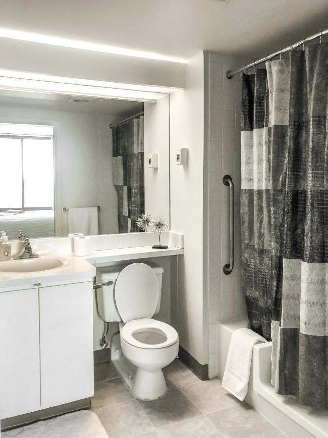 Short Term Rentals At The Park At Trowbridge Senior Community Southfield Ngoại thất bức ảnh
