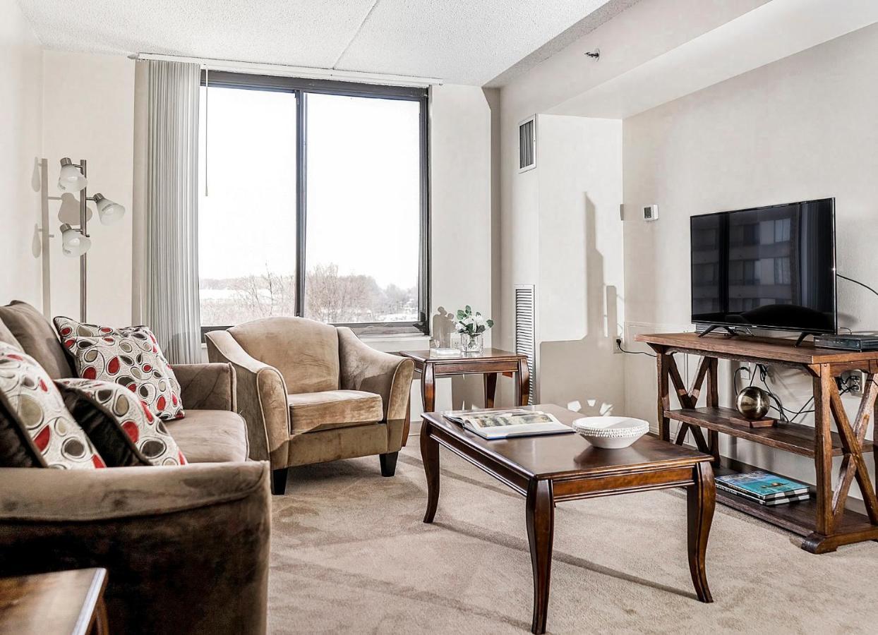 Short Term Rentals At The Park At Trowbridge Senior Community Southfield Ngoại thất bức ảnh
