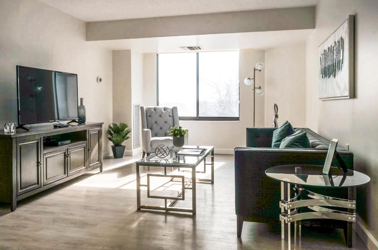 Short Term Rentals At The Park At Trowbridge Senior Community Southfield Ngoại thất bức ảnh