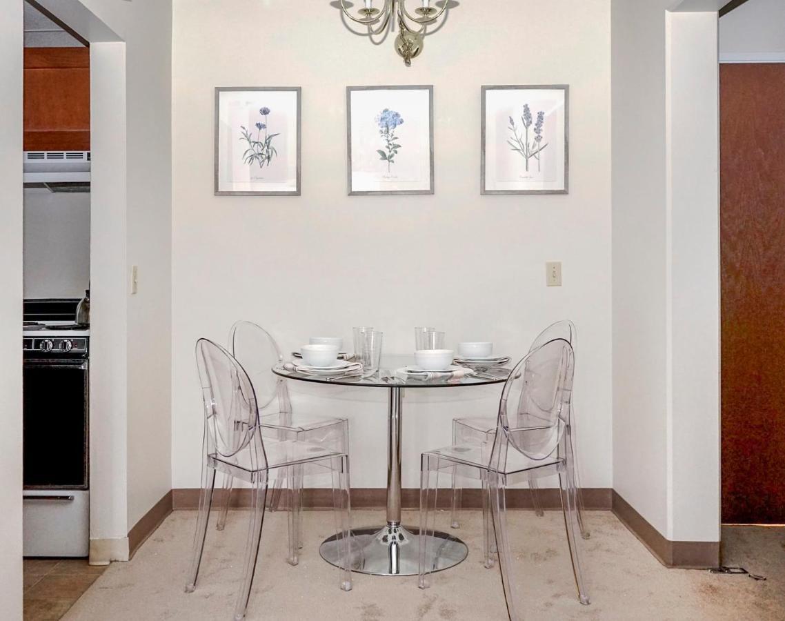 Short Term Rentals At The Park At Trowbridge Senior Community Southfield Ngoại thất bức ảnh