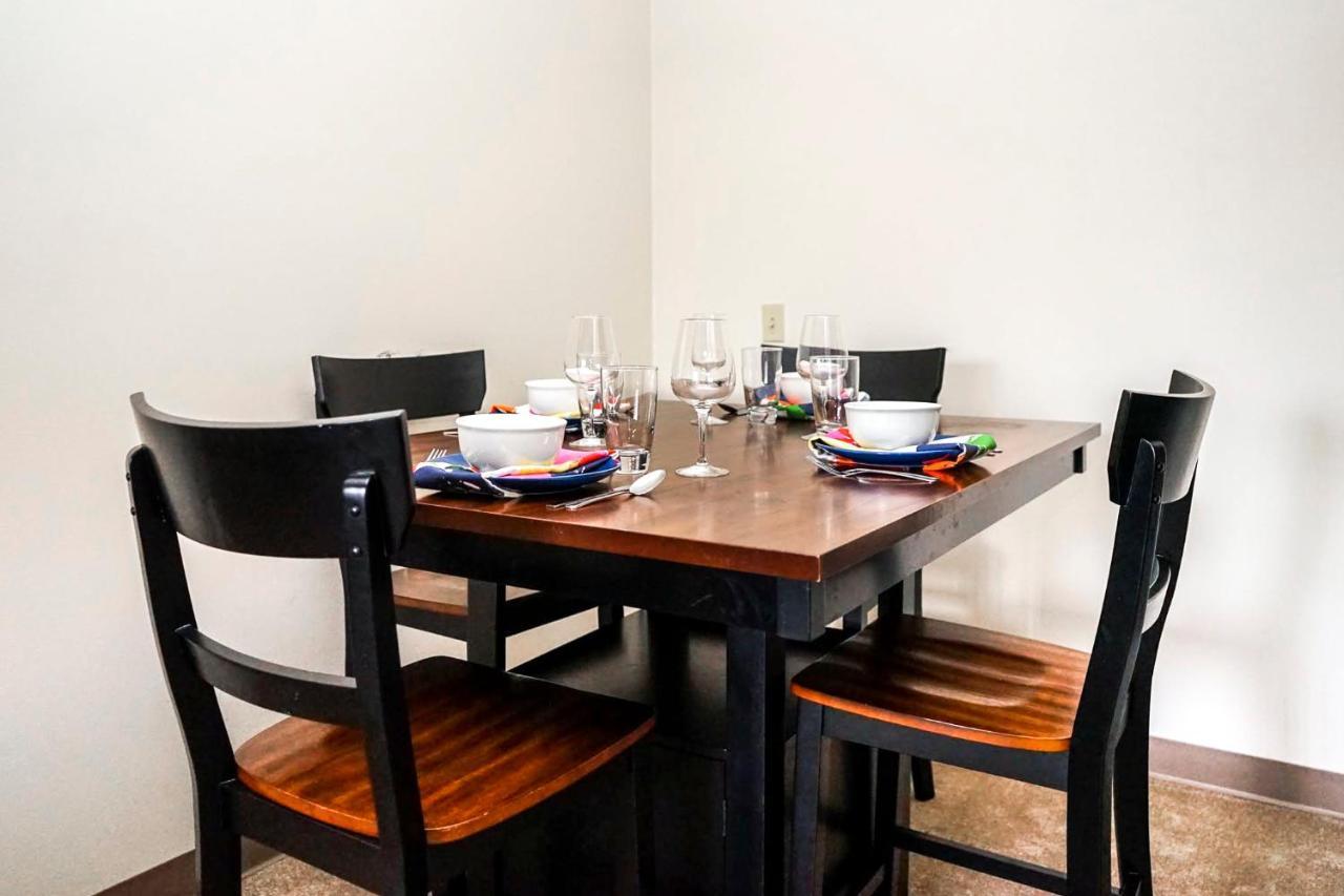 Short Term Rentals At The Park At Trowbridge Senior Community Southfield Ngoại thất bức ảnh
