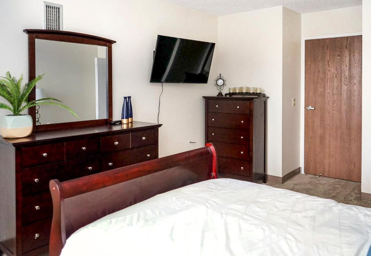Short Term Rentals At The Park At Trowbridge Senior Community Southfield Ngoại thất bức ảnh